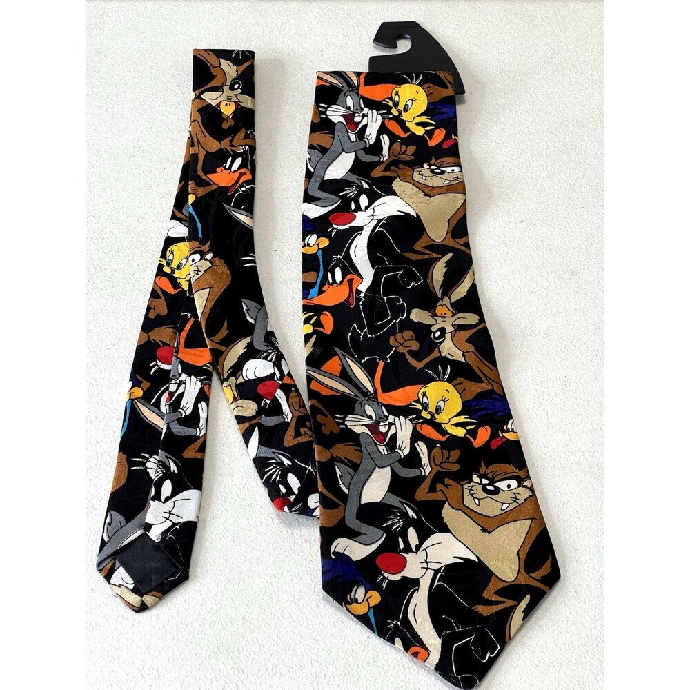 Looney Tunes Mania 1994 Men’s Tie Bugs, Taz, Sylvester, Daffy, Road Runner, Wile